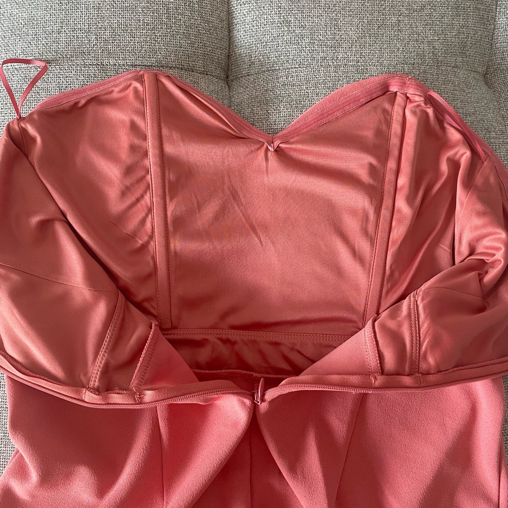 Pink Express romper - Picture 3 of 4